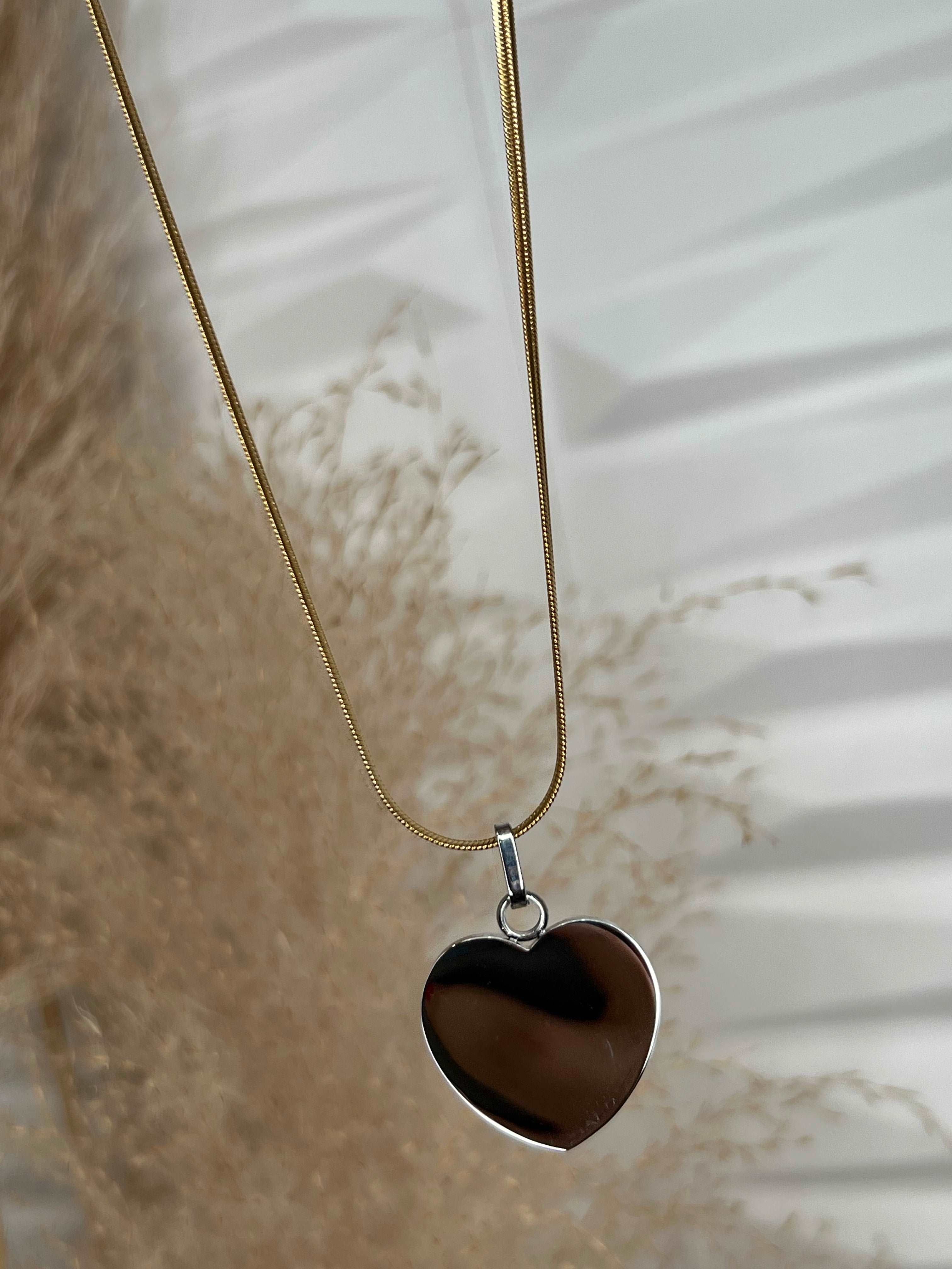 Silver heart chain