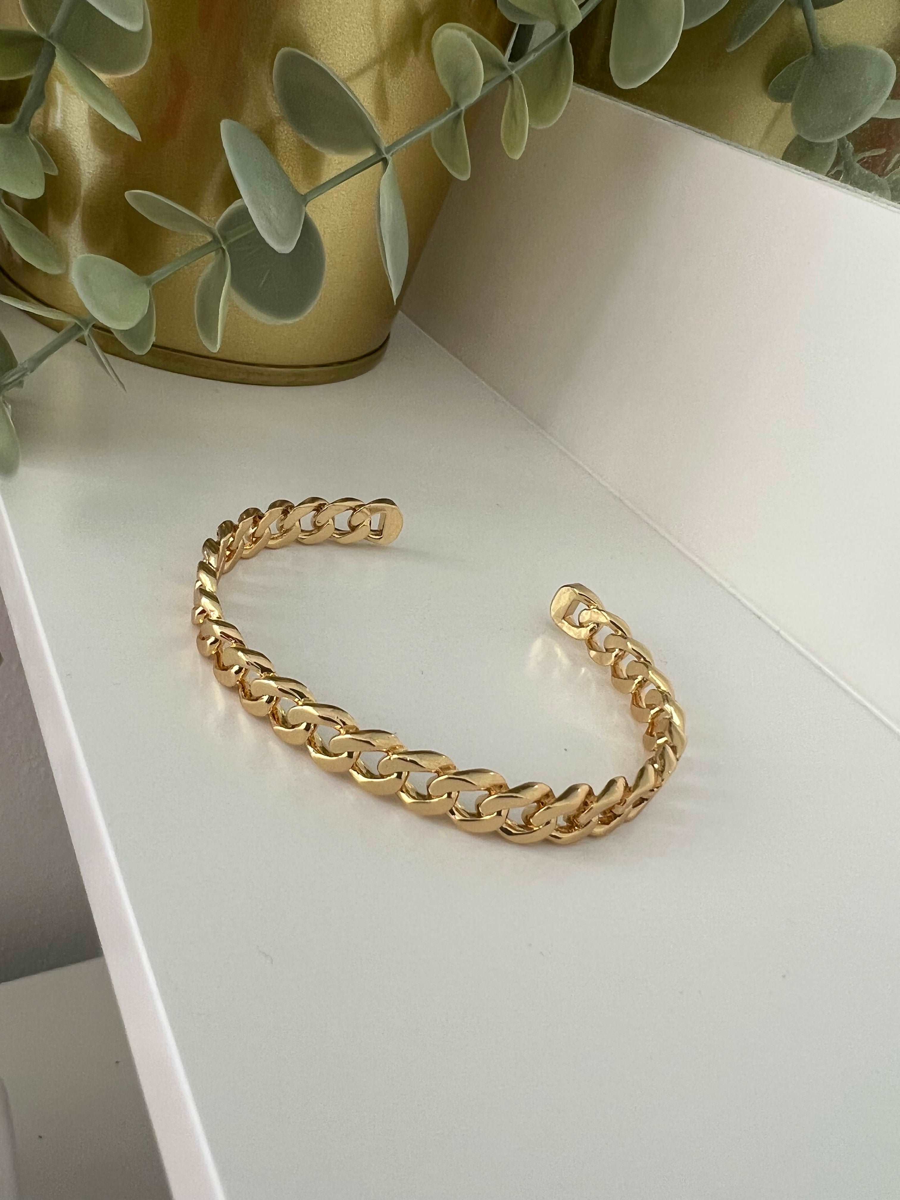 Cuban bangle