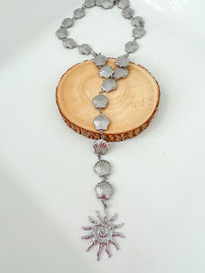 Shell Lariat